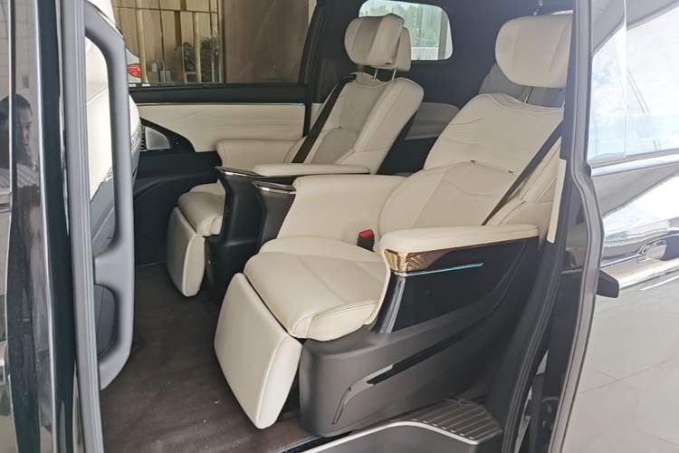 Used GAC Trumpchi M8 2023 Zongshi Series 400T Flagship Edition Left Rear Seat