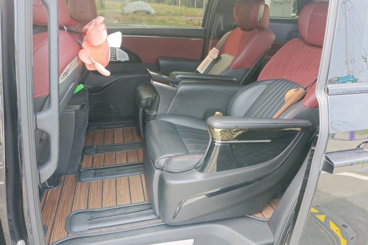 Used GAC Trumpchi M8 2023 Zongshi Series Dual-Motor YuZun Edition Left Rear Seat