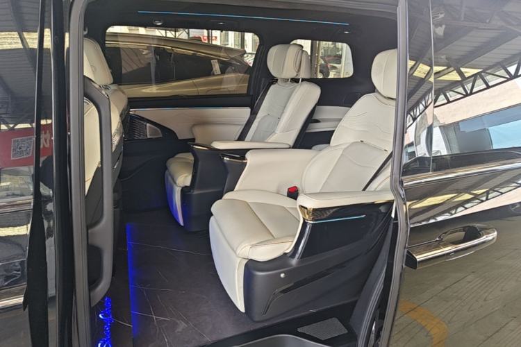 Used GAC Trumpchi M8 2023 Zongshi Series Dual-Motor Flagship Edition Left Rear Seat