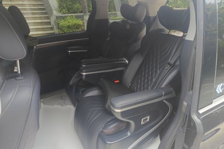 Used GAC Trumpchi M8 2023 Lingxiu Series 390T Prestige Edition Left Rear Seat