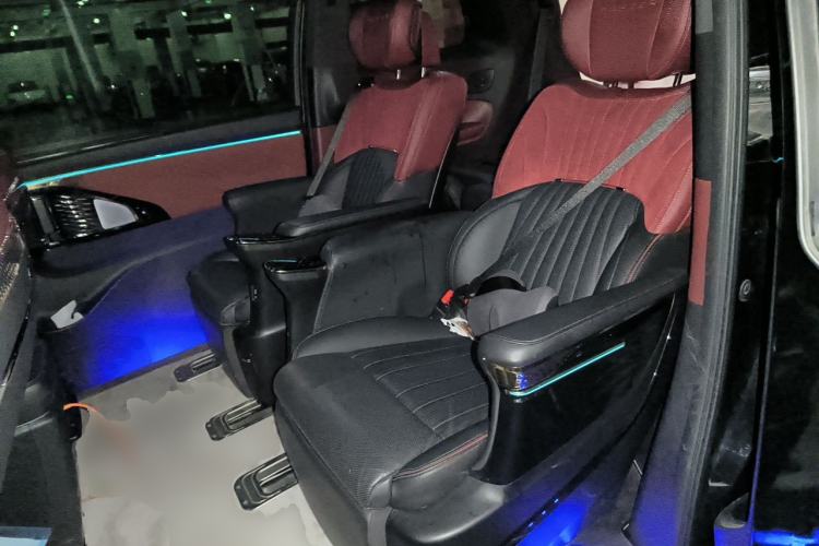 Used GAC Trumpchi M8 2023 Zongshi Series Dual-Motor YuZun Edition Left Rear Seat