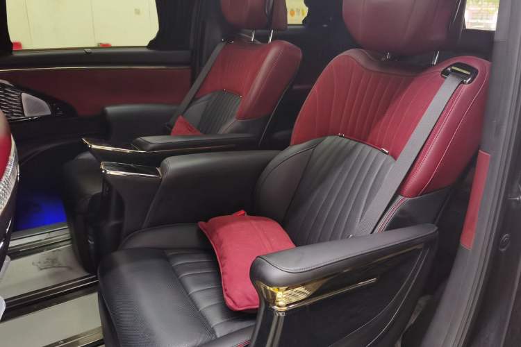 Used GAC Trumpchi M8 2023 Zongshi Series Dual-Motor YuZun Edition Left Rear Seat