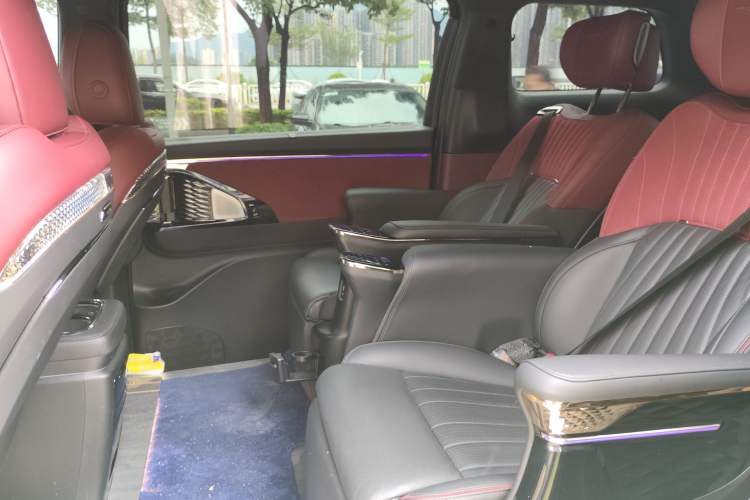 Used GAC Trumpchi M8 2023 Zongshi Series Dual-Motor Flagship Edition Left Rear Seat