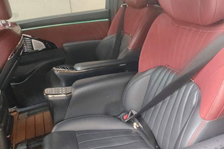 Used GAC Trumpchi M8 2023 Zongshi Series Dual-Motor Flagship Edition Left Rear Seat