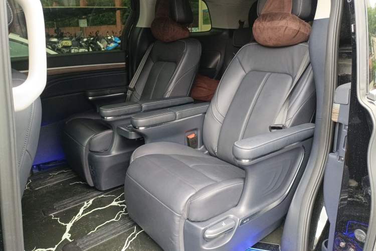 Used GAC Trumpchi M8 2023 Master Series 390T Ultimate Edition Left Rear Seat