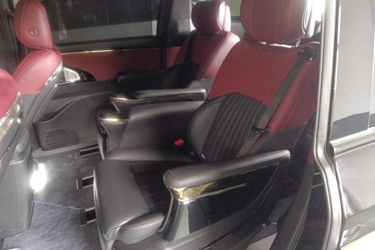 Used GAC Trumpchi M8 2023 Zongshi Series Dual-Motor Flagship Edition Left Rear Seat