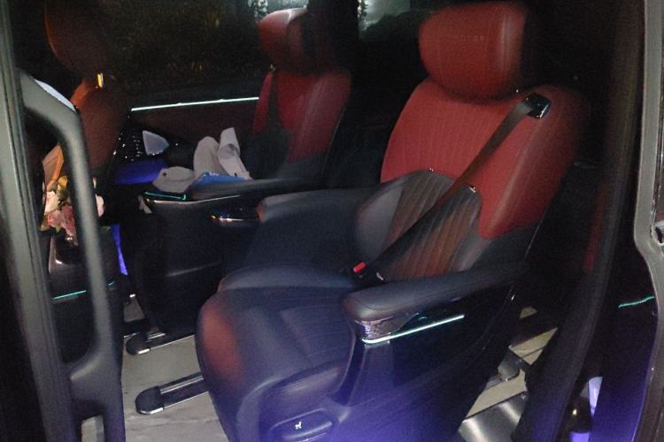 Used GAC Trumpchi M8 2023 Zongshi Series Dual-Motor Supreme Edition Left Rear Seat