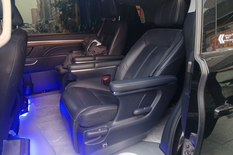 Used GAC Trumpchi M8 2023 Lingxiu Series 390T Prestige Edition Left Rear Seat