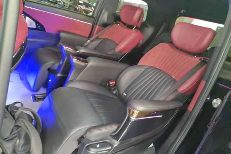 Used GAC Trumpchi M8 2023 Zongshi Series Dual-Motor Supreme Edition Left Rear Seat