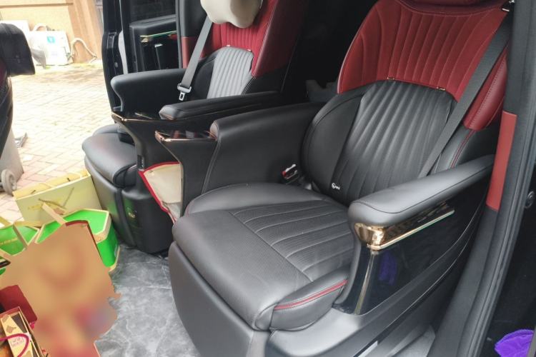 Used GAC Trumpchi M8 2023 Zongshi Series Dual-Motor YuZun Edition Left Rear Seat