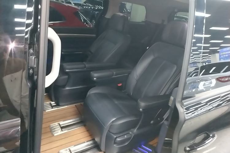 Used GAC Trumpchi M8 2023 Lingxiu Series 390T Prestige Edition Left Rear Seat