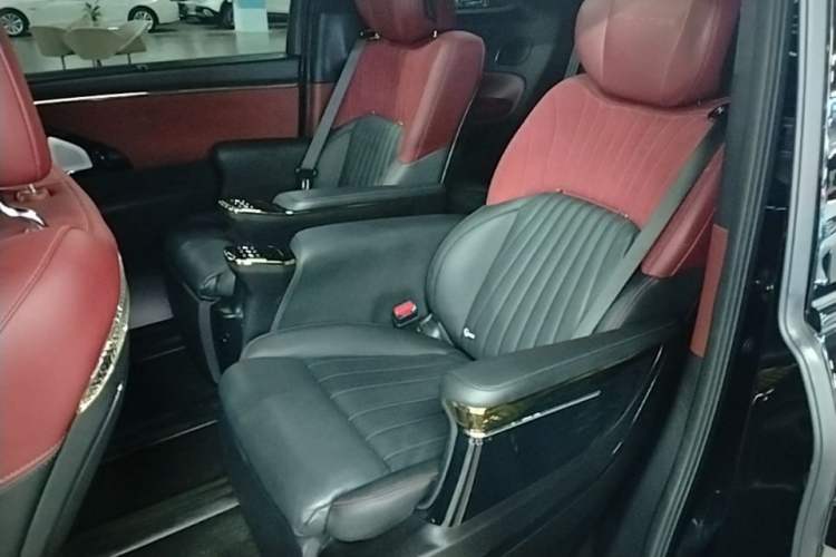 Used GAC Trumpchi M8 2023 Zongshi Series 400T Flagship Edition Left Rear Seat