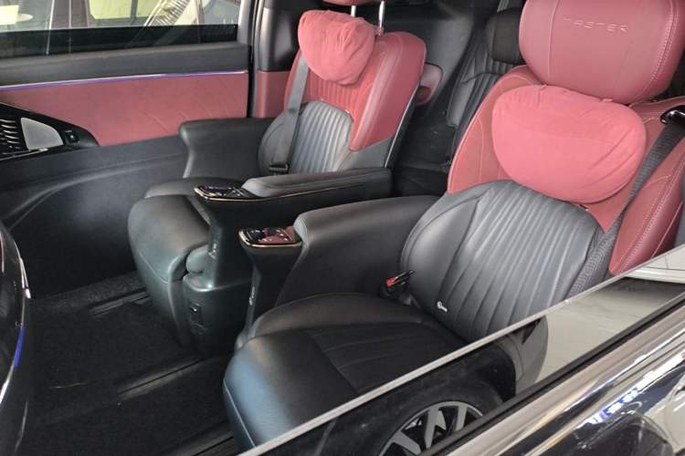 Used GAC Trumpchi M8 2023 Zongshi Series Dual-Motor Flagship Edition Left Rear Seat