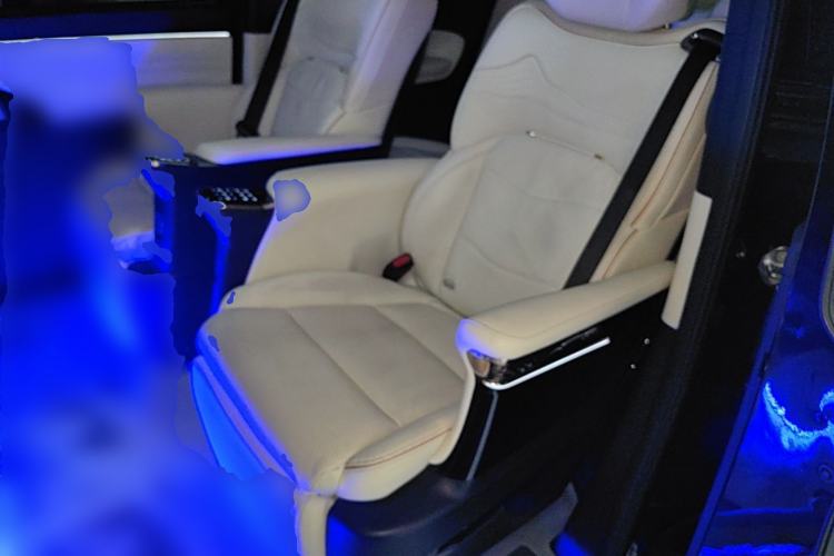 Used GAC Trumpchi M8 2023 Zongshi Series Dual-Motor Flagship Edition Left Rear Seat