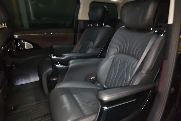 Used GAC Trumpchi M8 2023 Master Series 390T Ultimate Edition Left Rear Seat