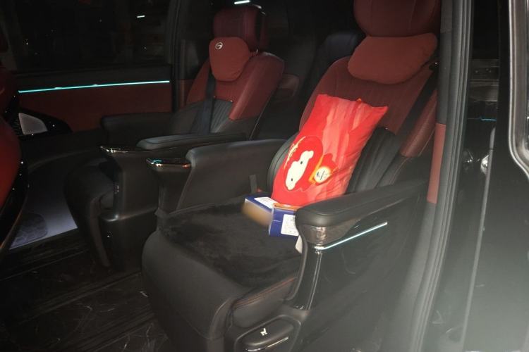 Used GAC Trumpchi M8 2023 Zongshi Series Dual-Motor Supreme Edition Left Rear Seat