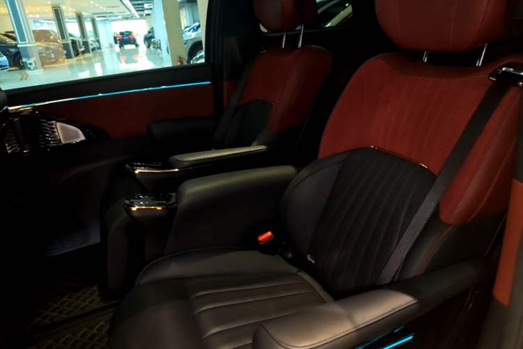 Used GAC Trumpchi M8 2023 Zongshi Series Dual-Motor Supreme Edition Left Rear Seat