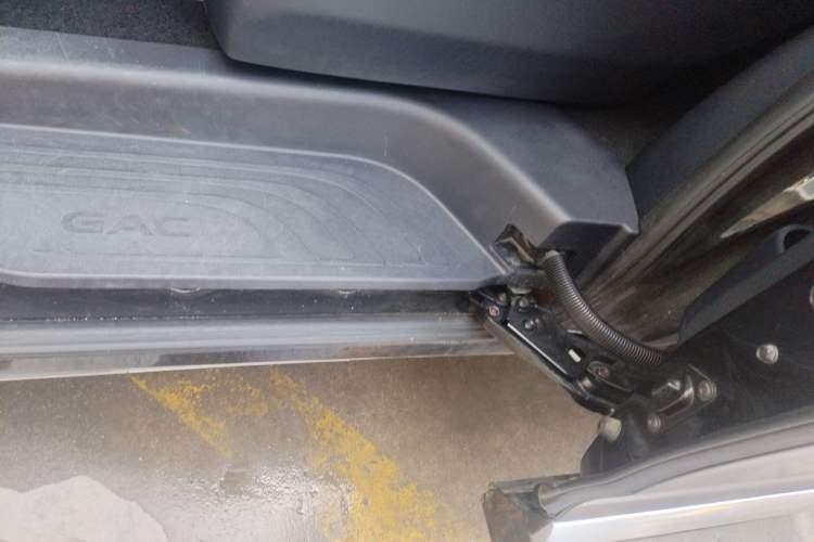 Used GAC Trumpchi M8 2023 Lingxiu Series 390T Deluxe Edition Left Side Sill