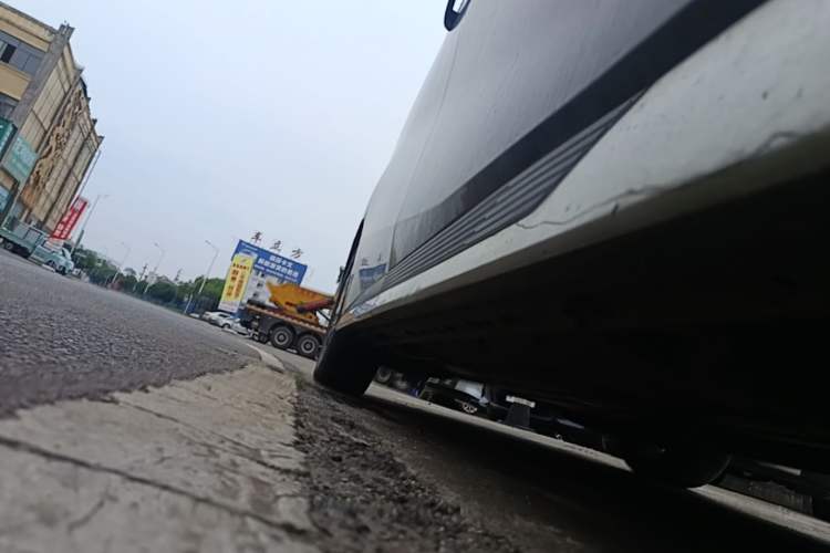 Used GAC Trumpchi M8 2023 Zongshi Series Dual-Motor Flagship Edition Left Side Sill