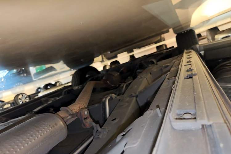 Used GAC Trumpchi M8 2023 Zongshi Series Dual-Motor Supreme Edition Left Side Sill