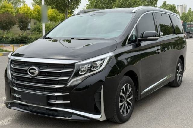 Ojetý GAC Trumpchi M8 2023 Lingxiu Series 390T Deluxe Edition