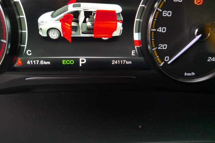 Used GAC Trumpchi M8 2023 Lingxiu Series 390T Luxury Edition Odometer Close Up