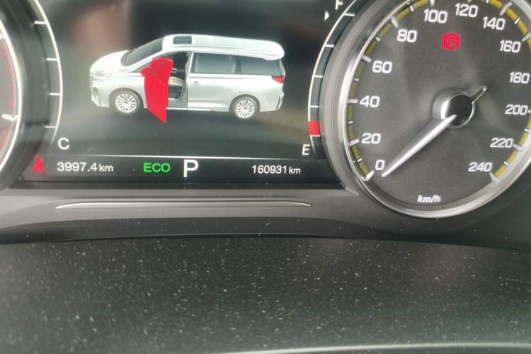 Used GAC Trumpchi M8 2023 Lingxiu Series 390T Luxury Edition Odometer Close Up
