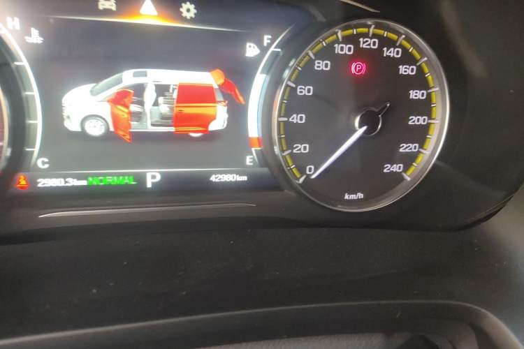 Used GAC Trumpchi M8 2023 Lingxiu Series 390T Luxury Edition Odometer Close Up