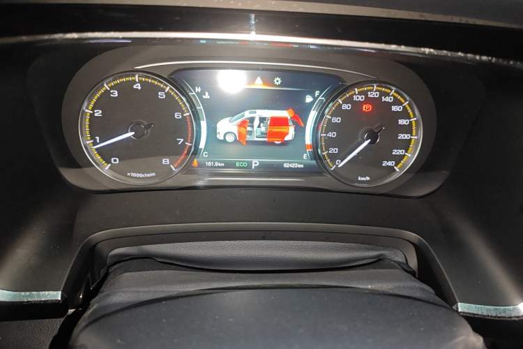 Used GAC Trumpchi M8 2023 Lingxiu Series 390T Deluxe Edition Odometer Close Up