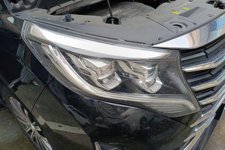 Used GAC Trumpchi M8 2023 Lingxiu Series 390T Prestige Edition Right Front Headlight