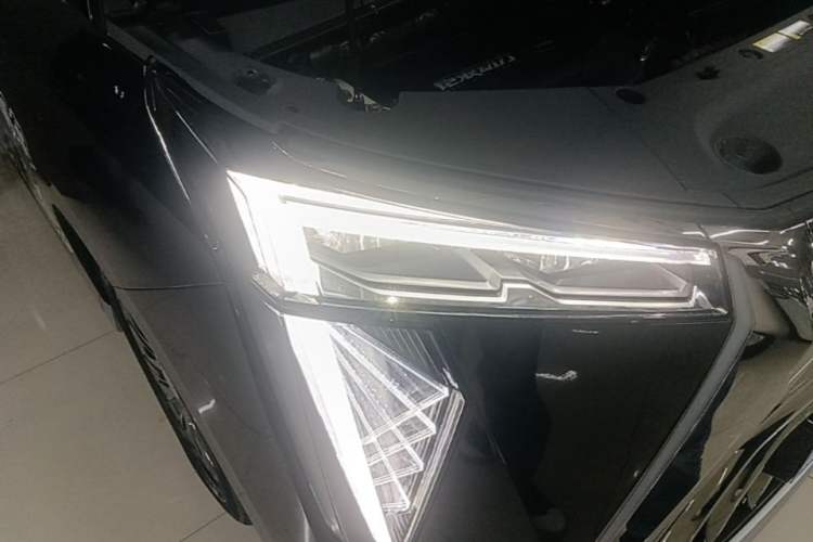 Used GAC Trumpchi M8 2023 Zongshi Series 400T Flagship Edition Right Front Headlight