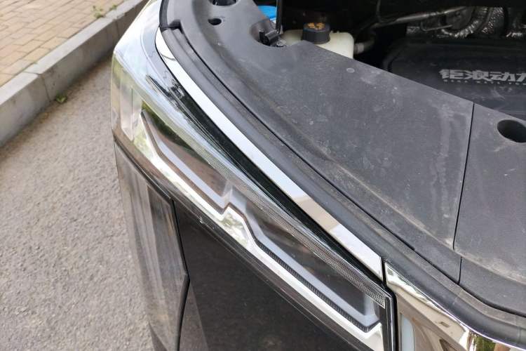 Used GAC Trumpchi M8 2023 Zongshi Series 400T Ultimate Edition Right Front Headlight