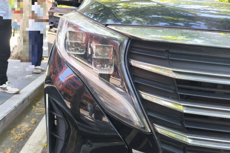 Used GAC Trumpchi M8 2023 Lingxiu Series 390T Prestige Edition Right Front Headlight