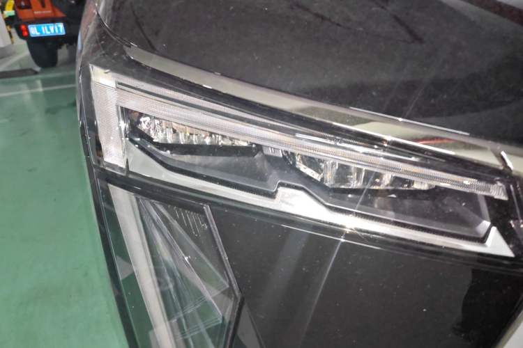 Used GAC Trumpchi M8 2023 Zongshi Series 400T Flagship Edition Right Front Headlight