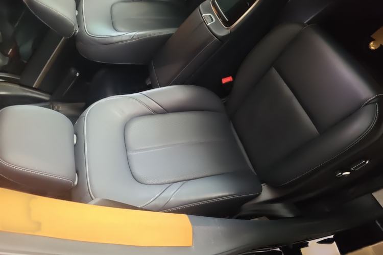 Used GAC Trumpchi M8 2023 Lingxiu Series 390T Prestige Edition Right Front Seat
