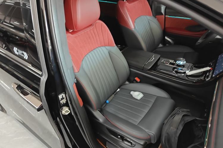 Used GAC Trumpchi M8 2023 Zongshi Series Dual-Motor Flagship Edition Right Front Seat