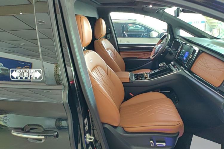 Used GAC Trumpchi M8 2023 Facelift Master Series 390T Four-Seat Deluxe Edition Right Front Seat