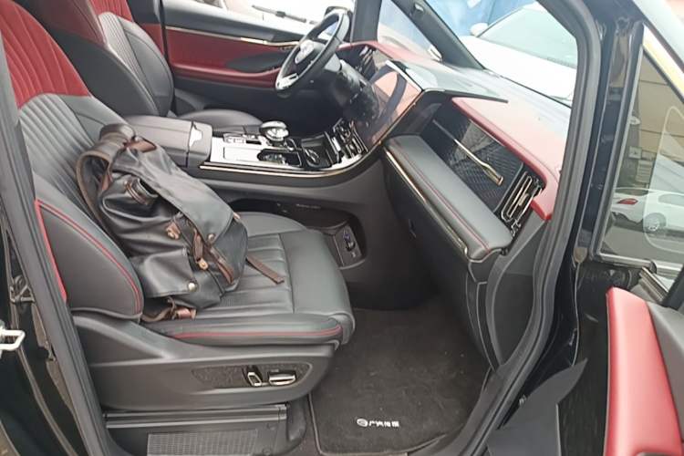 Used GAC Trumpchi M8 2023 Zongshi Series Dual-Motor Flagship Edition Right Front Seat