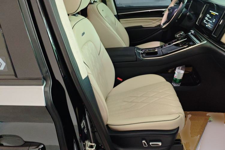Used GAC Trumpchi M8 2023 Facelift Master Series 390T Four-Seat Deluxe Edition Right Front Seat