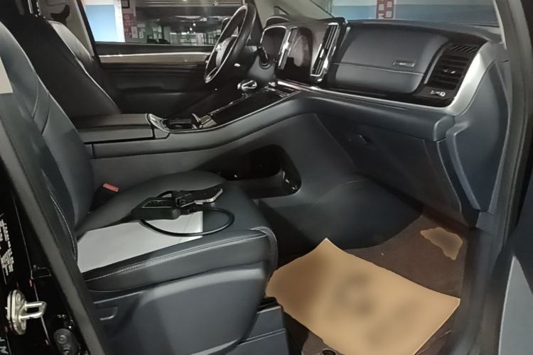 Used GAC Trumpchi M8 2023 Lingxiu Series 390T Prestige Edition Right Front Seat