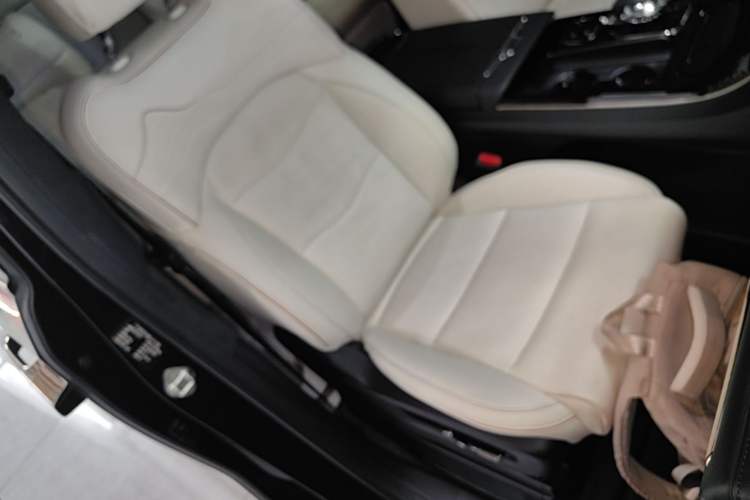 Used GAC Trumpchi M8 2023 Zongshi Series Dual-Motor Flagship Edition Right Front Seat