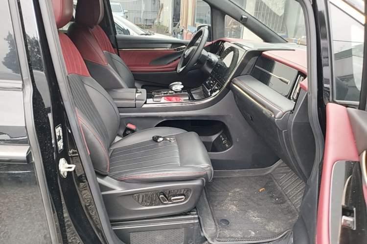 Used GAC Trumpchi M8 2023 Zongshi Series 400T Flagship Edition Right Front Seat