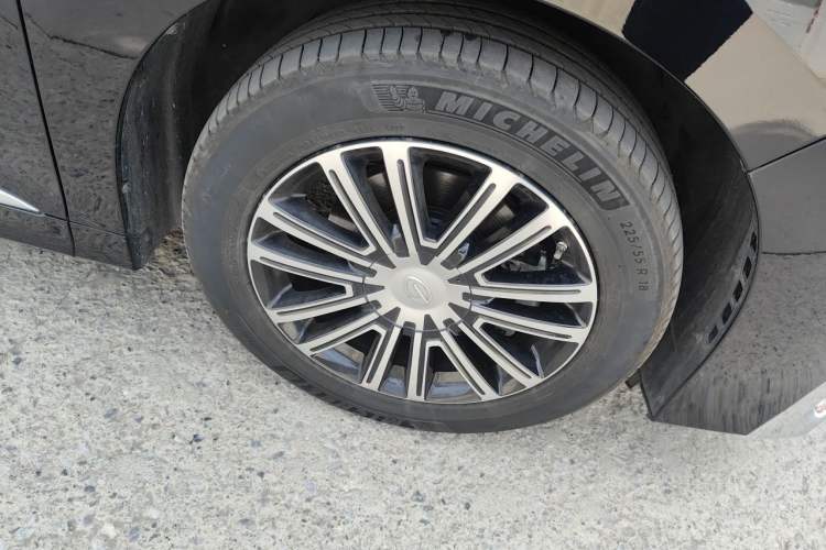 Used GAC Trumpchi M8 2023 Lingxiu Series 390T Prestige Edition Right Front Wheel Hub