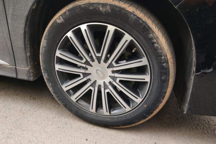 Used GAC Trumpchi M8 2023 Lingxiu Series 390T Prestige Edition Right Front Wheel Hub