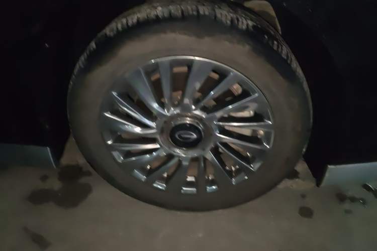 Used GAC Trumpchi M8 2023 Zongshi Series 400T Flagship Edition Right Front Wheel Hub