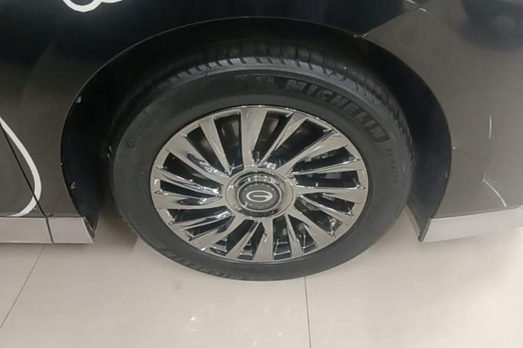 Used GAC Trumpchi M8 2023 Zongshi Series 400T Flagship Edition Right Front Wheel Hub