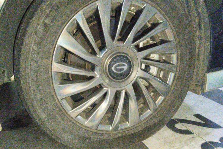 Used GAC Trumpchi M8 2023 Zongshi Series 400T Flagship Edition Right Front Wheel Hub