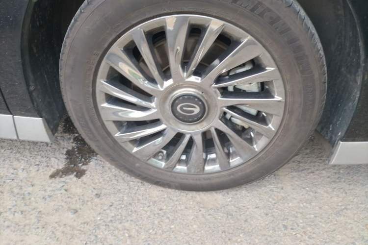 Used GAC Trumpchi M8 2023 Zongshi Series 400T Ultimate Edition Right Front Wheel Hub