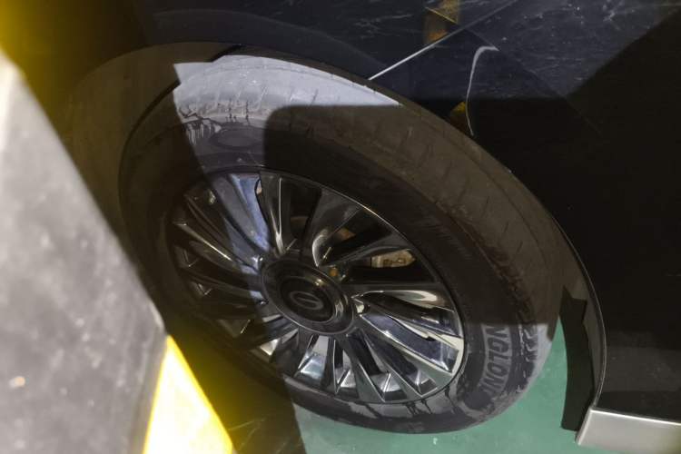 Used GAC Trumpchi M8 2023 Zongshi Series 400T Ultimate Edition Right Front Wheel Hub