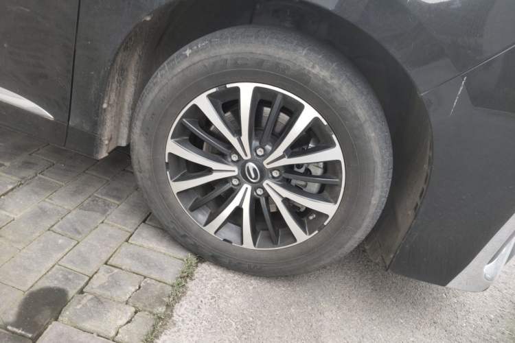 Used GAC Trumpchi M8 2023 Lingxiu Series 390T Deluxe Edition Right Front Wheel Hub